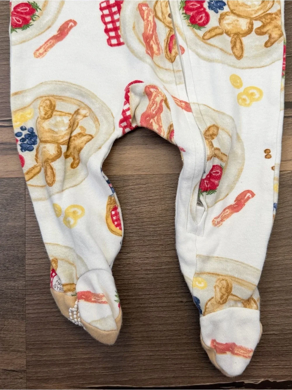 Burt's Bee Baby Pancake Breakfast Zip Front Footie PJs Size Newborn
